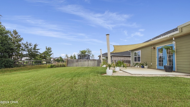 view of yard with a patio area