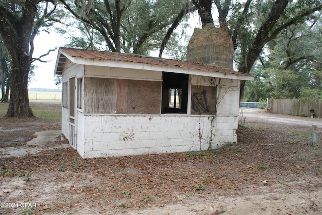 view of property exterior