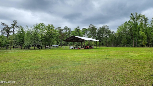 view of yard with a carport