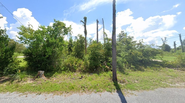 Listing photo 2 for 3536 Token Rd, Panama City FL 32405