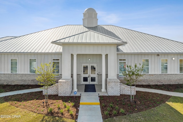 view of building exterior