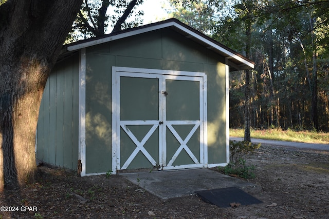 view of outdoor structure