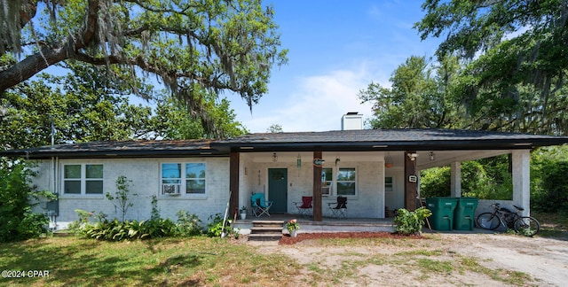 view of front of home with covered porch