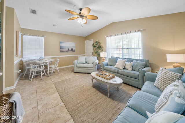 balcony with ceiling fan