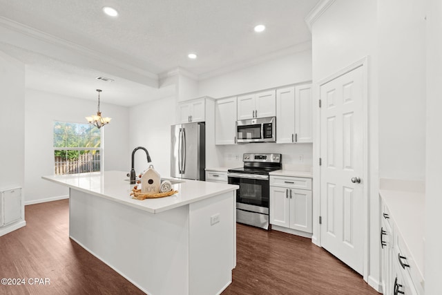 kitchen with stainless steel appliances, dark wood-type flooring, sink, white cabinetry, and an island with sink