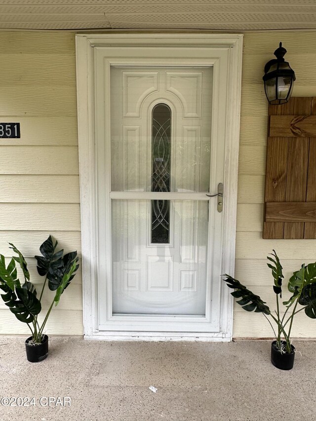 view of entrance to property