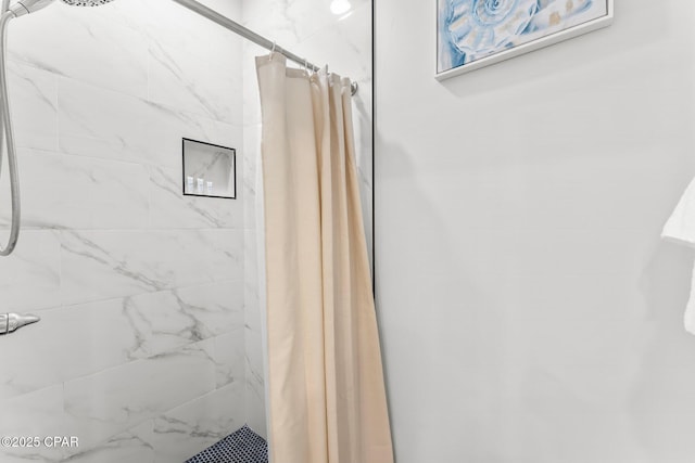 7026 Thomas Dr Unit A & B, Panama City Beach, FL 32408 - bathroom with a tile shower