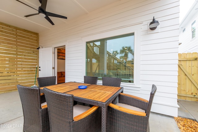 view of patio featuring ceiling fan