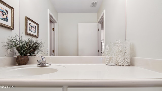 bathroom featuring sink