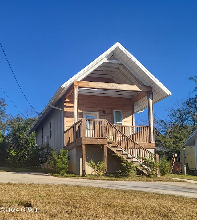 view of front facade with a porch