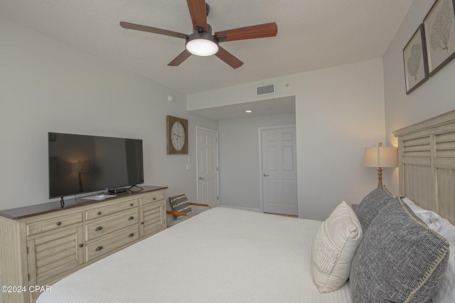 bedroom featuring carpet flooring and ceiling fan