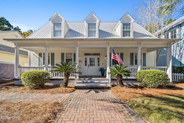 view of front of house featuring a porch