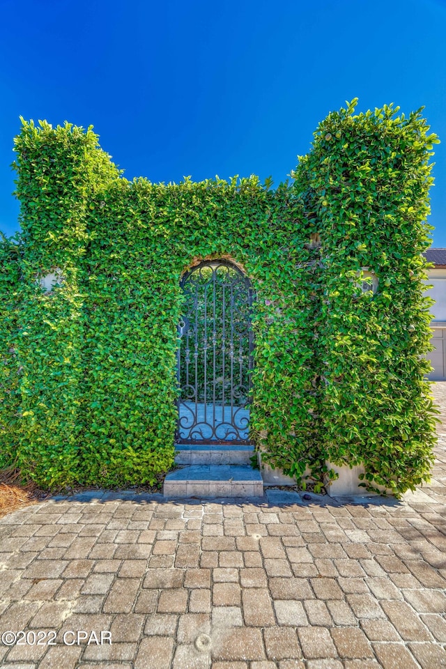 3730 Preserve Bay Blvd, Panama City, FL 32408 - view of gate