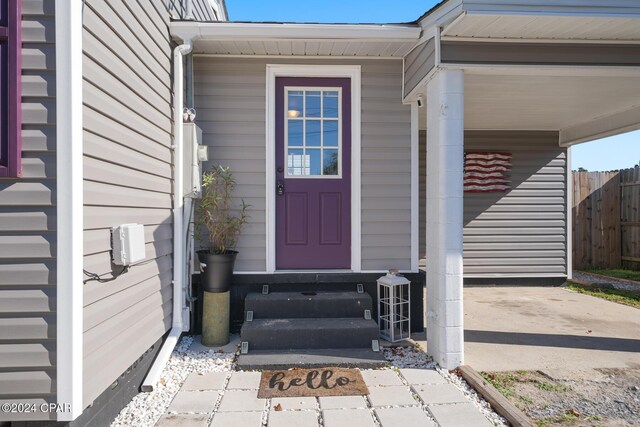 view of property entrance