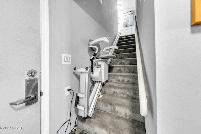 23223 Front Beach Rd Unit 713, Panama City Beach, FL 32413 - view of staircase