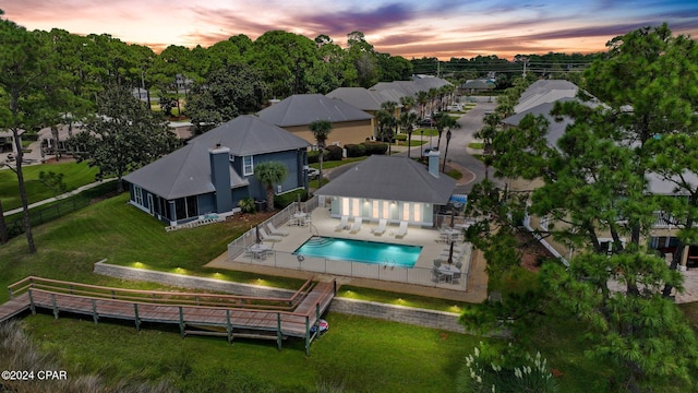 view of aerial view at dusk