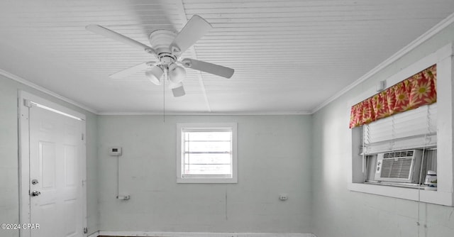 empty room with ceiling fan, cooling unit, and crown molding