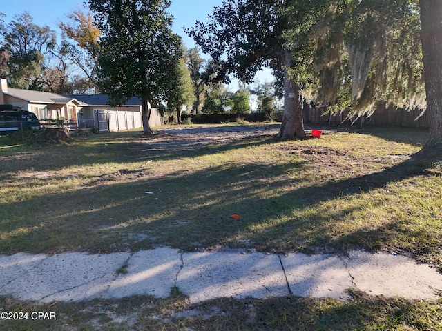 Listing photo 2 for 4105 W 24th Ct, Panama City FL 32405