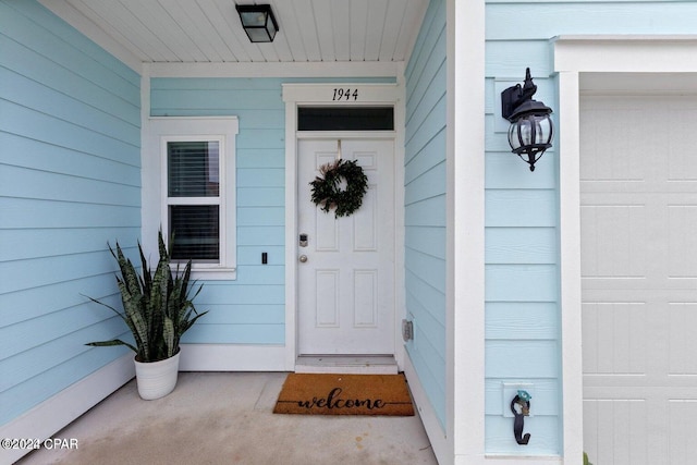 view of property entrance