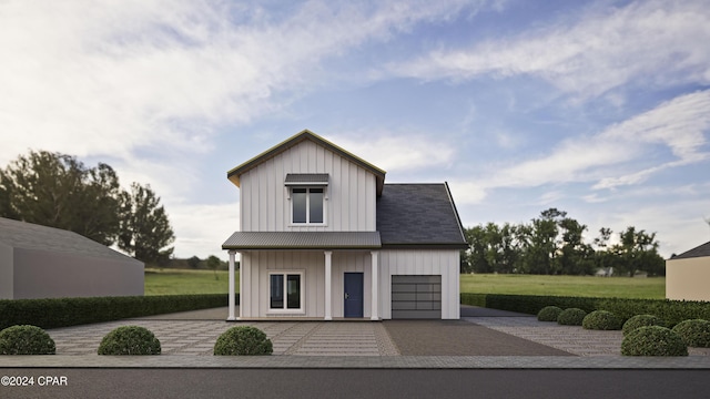 view of modern farmhouse style home