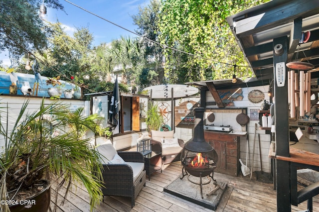 deck featuring an outdoor hangout area