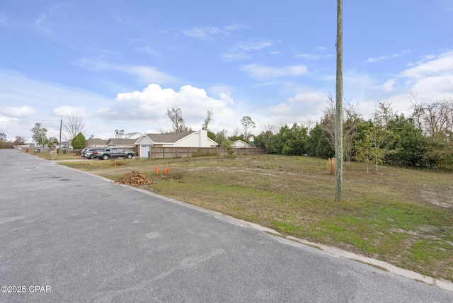 Listing photo 2 for 2912 Marron Dr, Panama City FL 32405