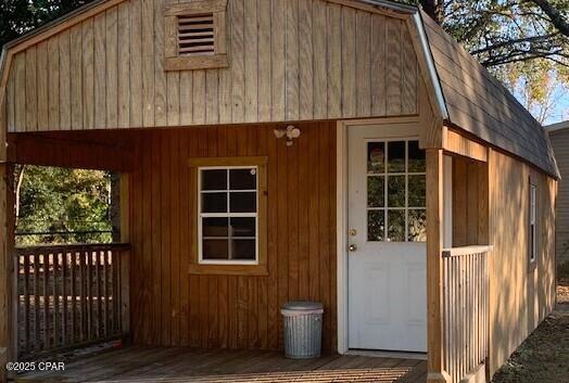 view of outbuilding