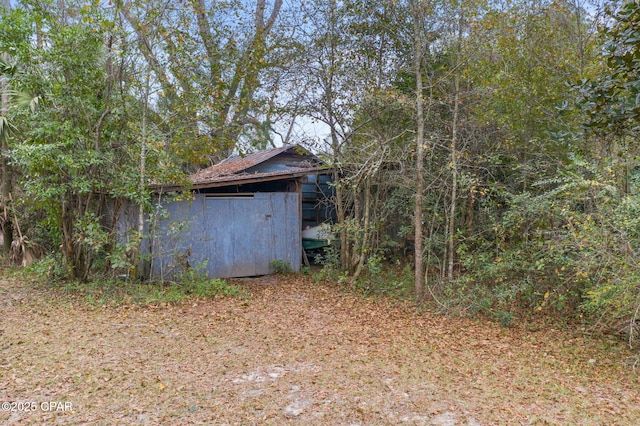 view of outbuilding