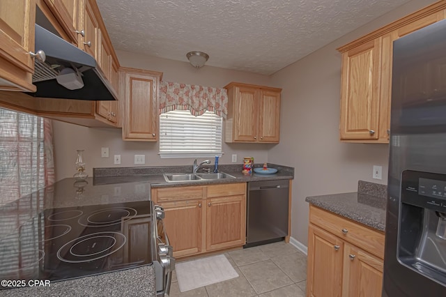 kitchen featuring a sink, range with electric stovetop, a textured ceiling, stainless steel fridge, and dishwasher