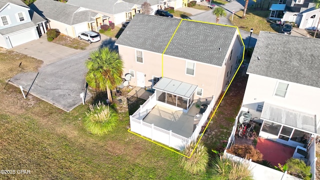 birds eye view of property featuring a residential view