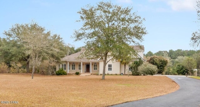 view of front of house featuring a porch