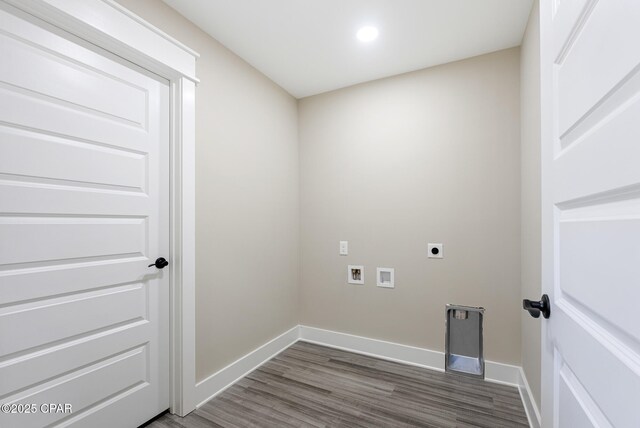 unfurnished bedroom with ensuite bath, ceiling fan, and light hardwood / wood-style flooring