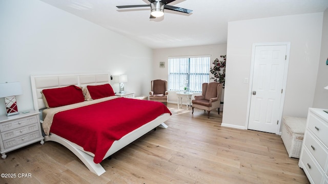 bedroom featuring light hardwood / wood-style floors and ceiling fan