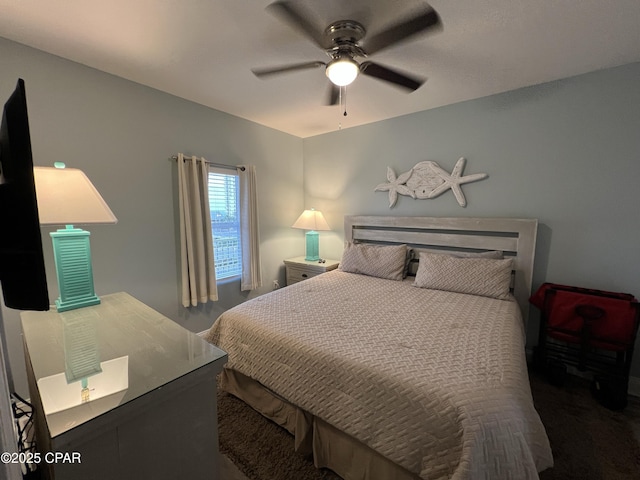 bedroom with ceiling fan