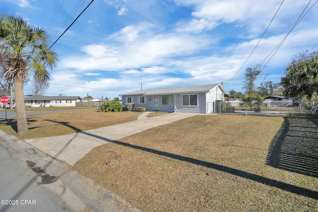 view of front of property with a front lawn