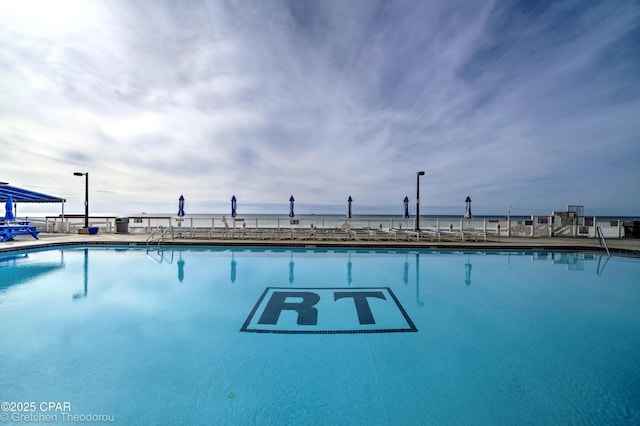 view of swimming pool