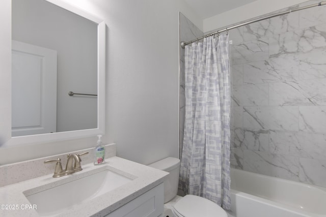 full bathroom featuring shower / tub combo with curtain, vanity, and toilet