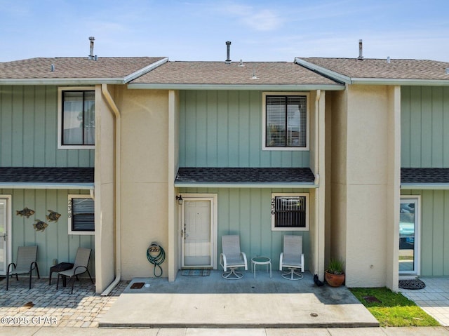 view of front of house featuring a patio area