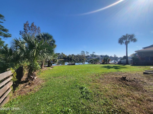 view of yard featuring a water view