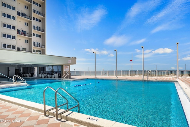 view of swimming pool