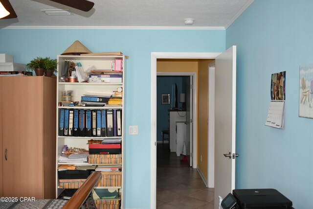 bedroom with crown molding and ceiling fan