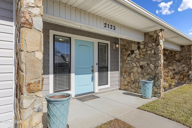 view of entrance to property