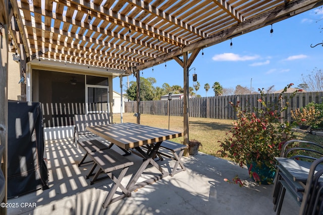 view of patio featuring a pergola