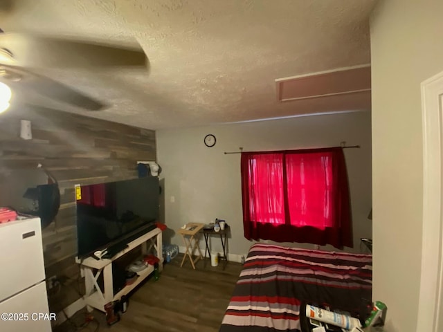 living room featuring hardwood / wood-style flooring