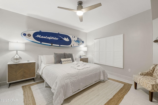 bedroom with ceiling fan