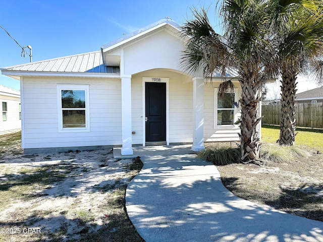 view of front of home