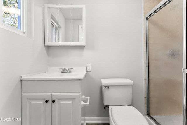 1905 W 17th St, Panama City, FL 32405 - full bath featuring a shower stall, vanity, and toilet