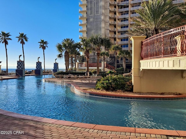 view of swimming pool