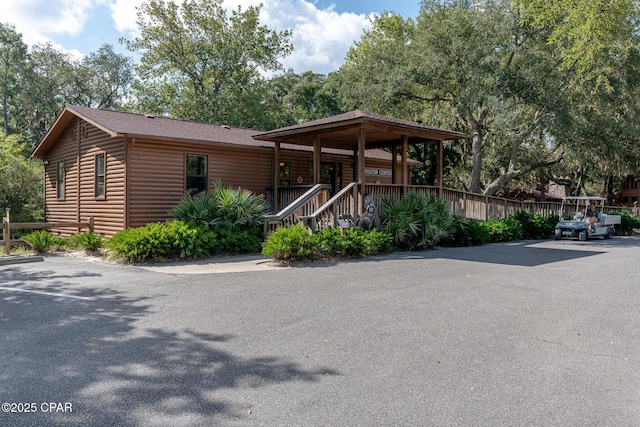 view of front of house featuring covered porch