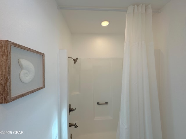 9614 Beach Blvd Unit D, Panama City, FL 32408 - bathroom featuring shower / tub combo with curtain and recessed lighting